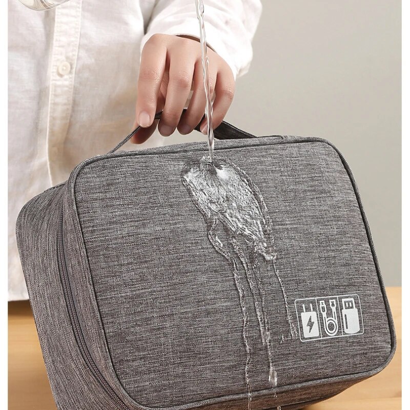 Electronics Gadgets And Accessories - Borsa Multistrato per Accessori Elettronici con